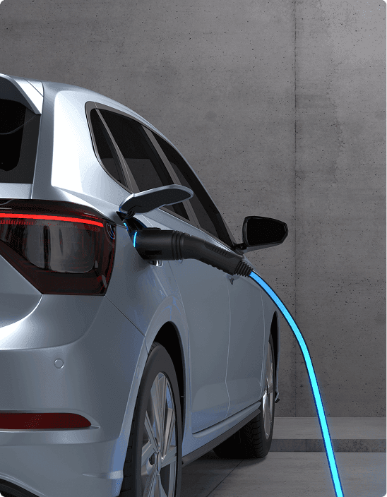 Coche eléctrico cargando