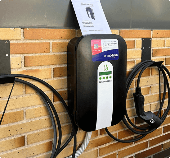 Ejemplo instalación cargador coche eléctrico Emotion